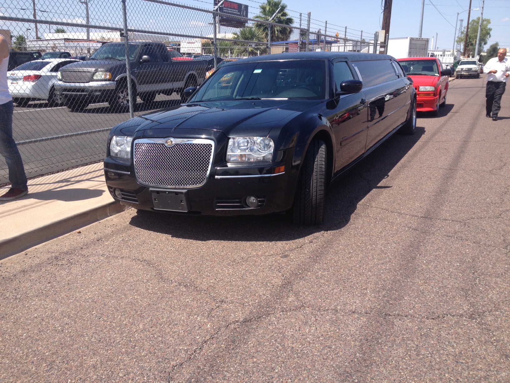 300c Limo リムジン アメリカから新車 中古車の輸入代行 輸出代行 車オークション代行 Autogoods Usアメリカから新車 中古車 の輸入代行 輸出代行 車オークション代行 Autogoods Us